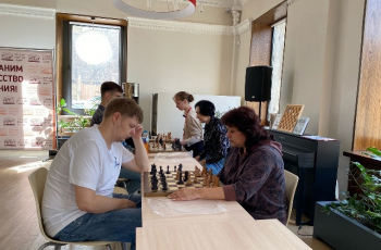 «Мат в три хода»