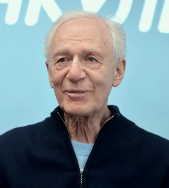 Виктор Андреевич Лунин(Левин)